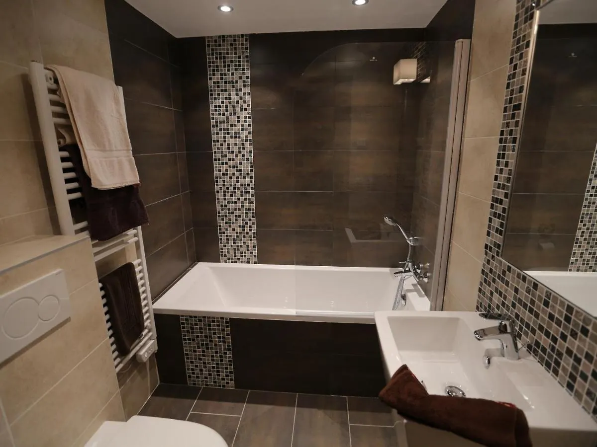 Apartment Appartement 4 Pieces 8 Pers, Sud, Pres Du Telepherique, Avec Terrasse Et Equipements Modernes - Fr-1-263-217 Valloire