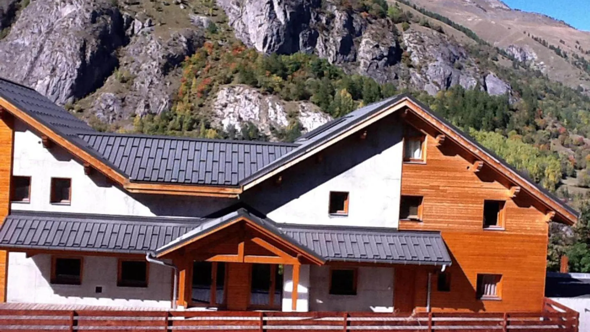 Apartment Appartement 4 Pieces 8 Pers, Sud, Pres Du Telepherique, Avec Terrasse Et Equipements Modernes - Fr-1-263-217 Valloire