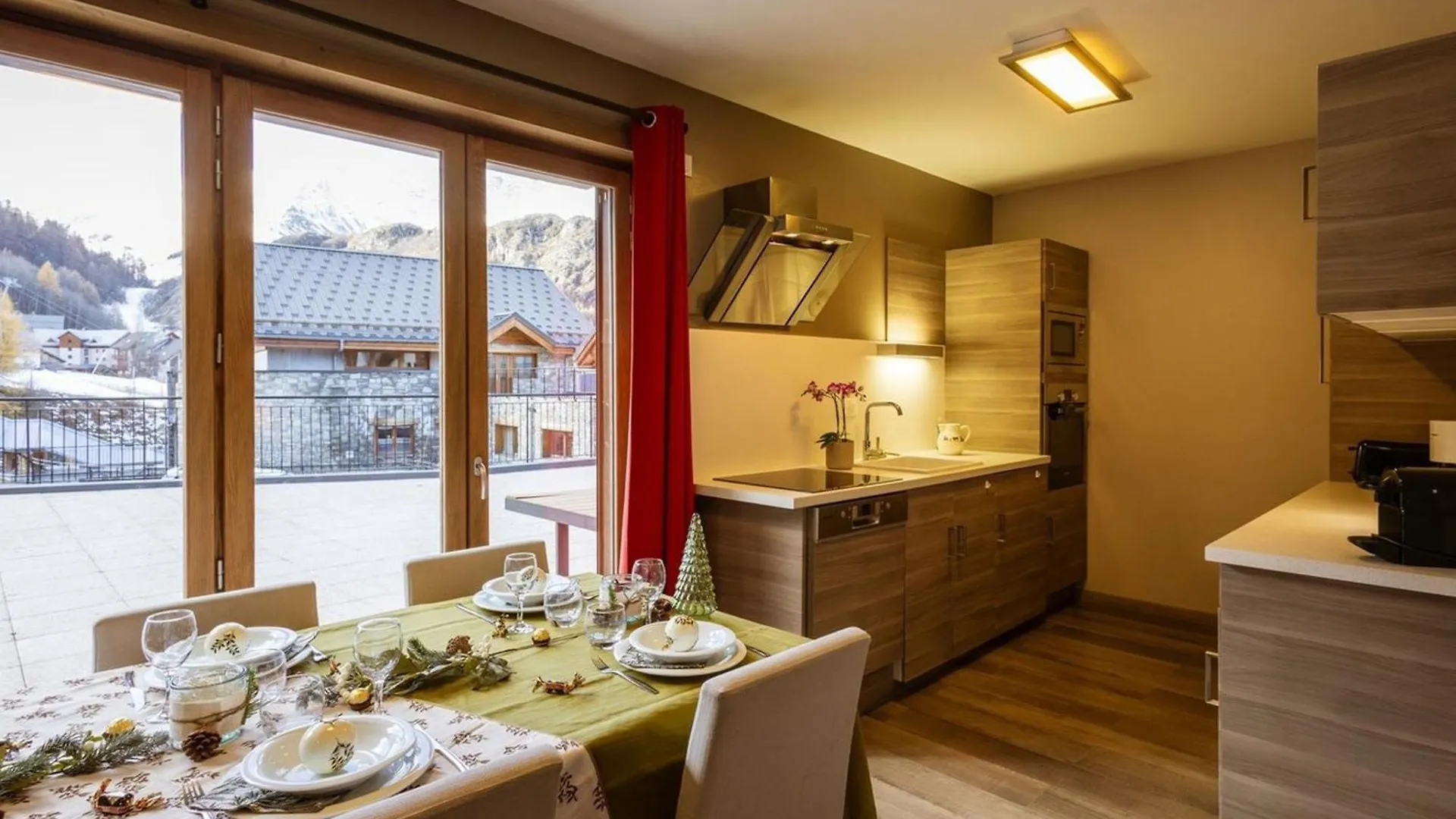 Apartment Appartement 4 Pieces 8 Pers, Sud, Pres Du Telepherique, Avec Terrasse Et Equipements Modernes - Fr-1-263-217 Valloire