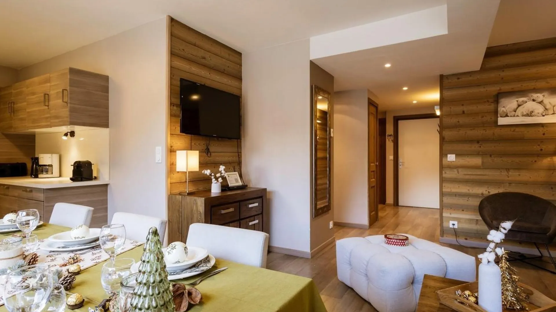 Appartement 4 Pieces 8 Pers, Sud, Pres Du Telepherique, Avec Terrasse Et Equipements Modernes - Fr-1-263-217 Valloire
